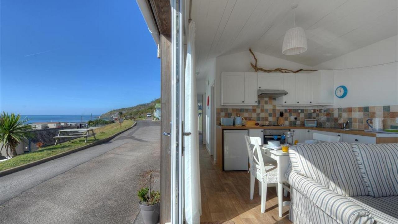 The Beach Hut Lyme Regis Kültér fotó